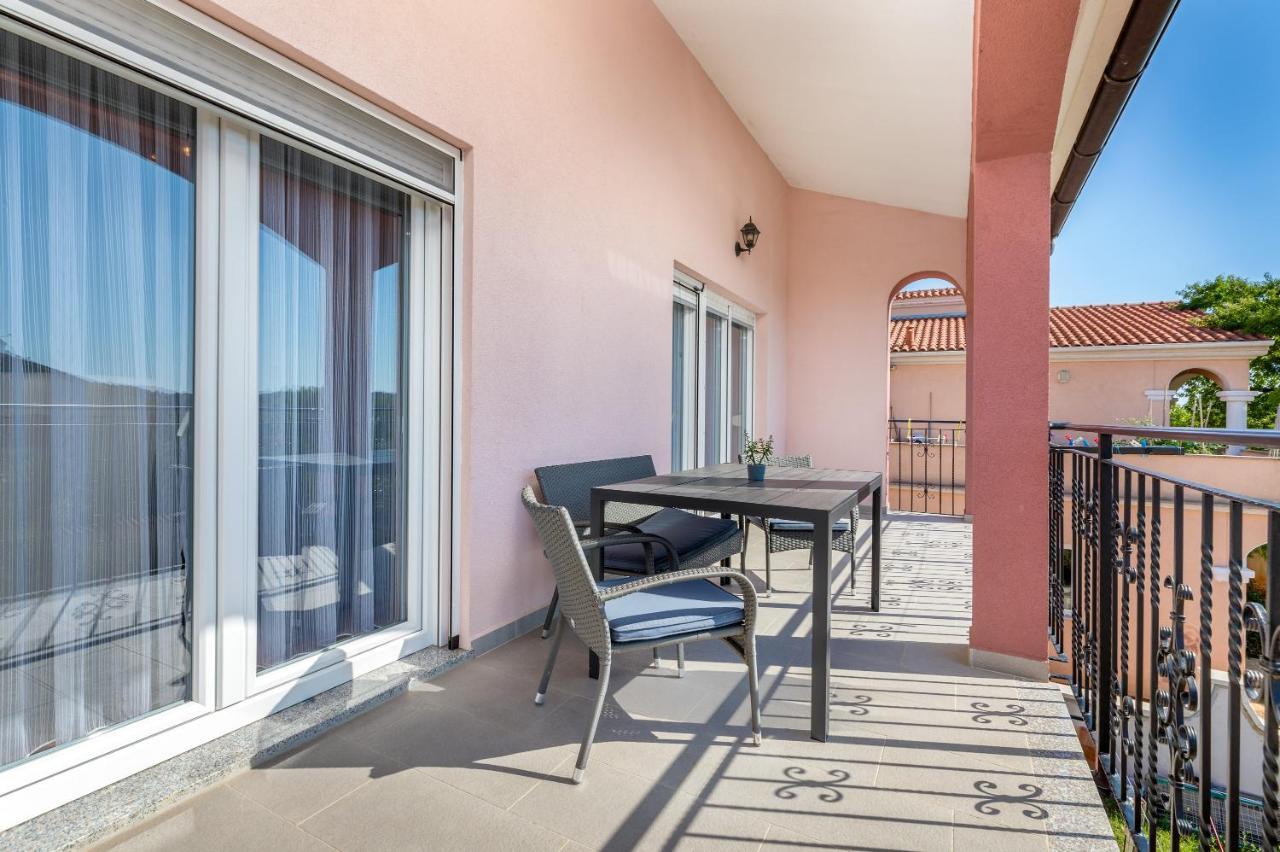 Apartman Vera Pula Dış mekan fotoğraf